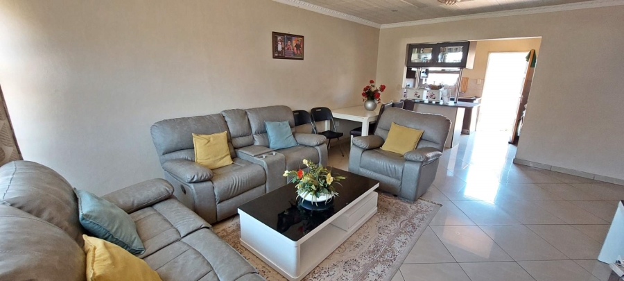 3 Bedroom Property for Sale in South Crest Gauteng