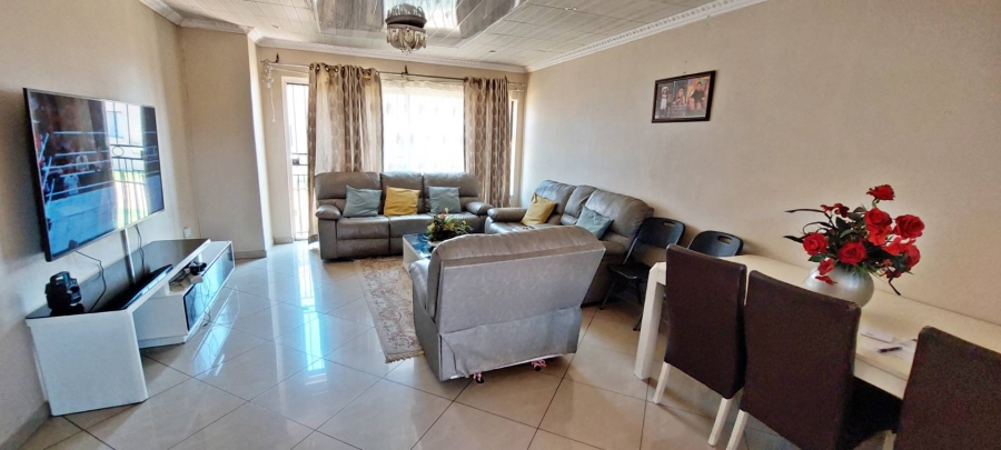 3 Bedroom Property for Sale in South Crest Gauteng