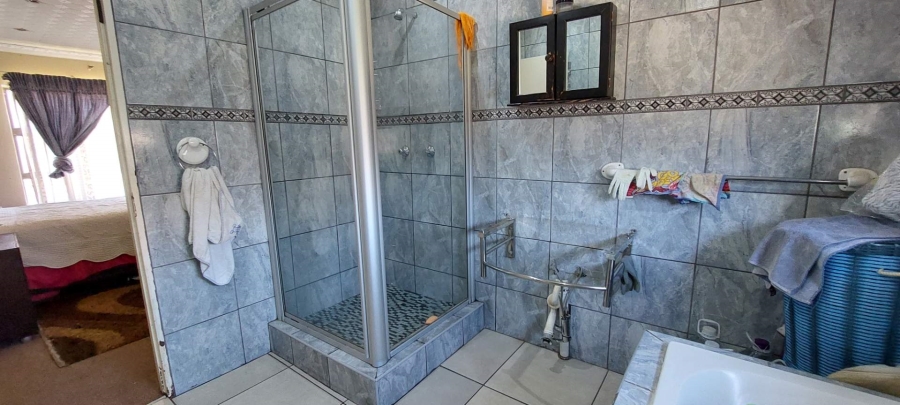 3 Bedroom Property for Sale in South Crest Gauteng