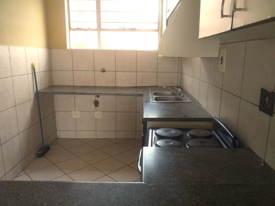 2 Bedroom Property for Sale in New Redruth Gauteng