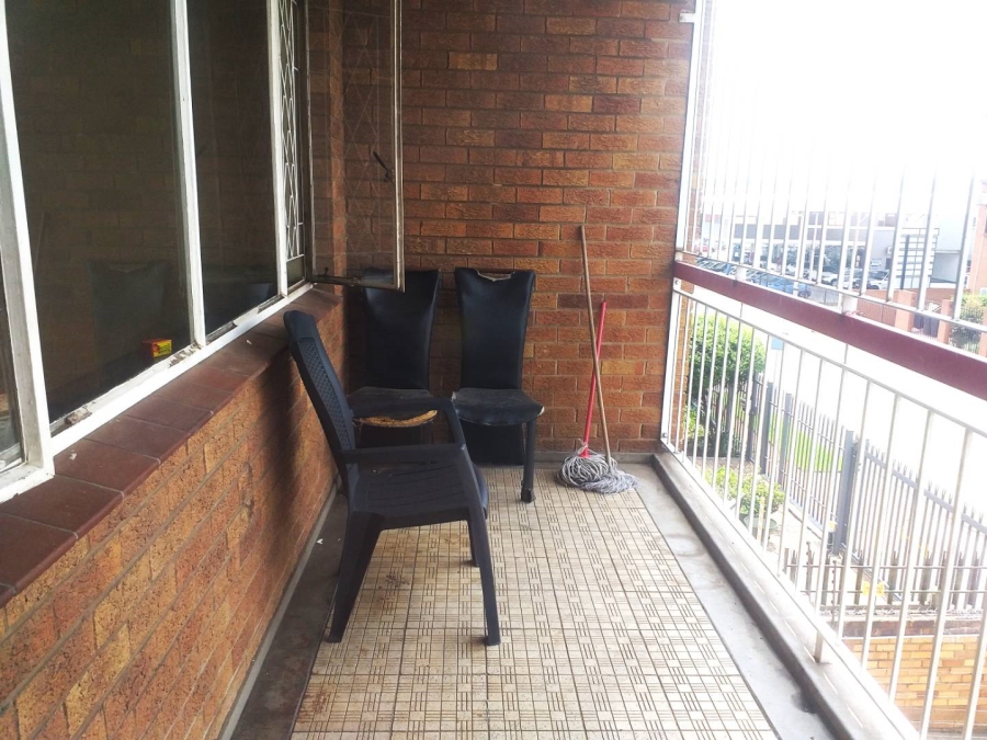 2 Bedroom Property for Sale in New Redruth Gauteng