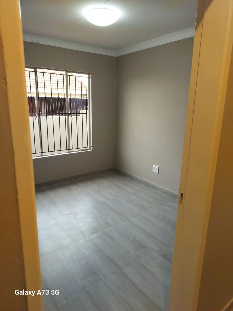 To Let 3 Bedroom Property for Rent in Olievenhoutbosch A H Gauteng