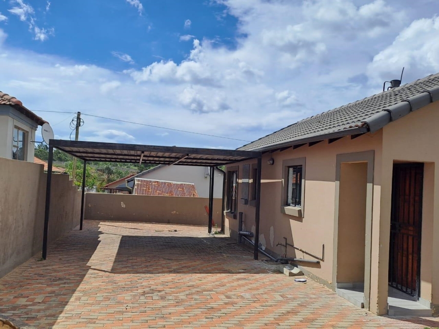 To Let 3 Bedroom Property for Rent in Olievenhoutbosch A H Gauteng