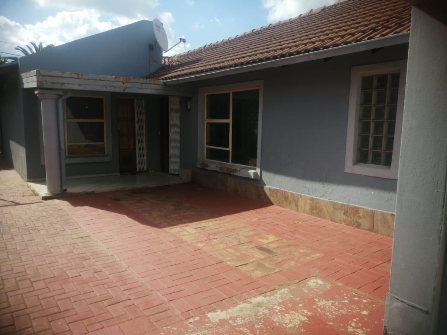 3 Bedroom Property for Sale in East Lynne Gauteng