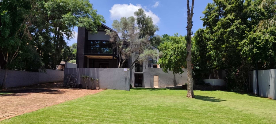 6 Bedroom Property for Sale in Waterkloof Gauteng