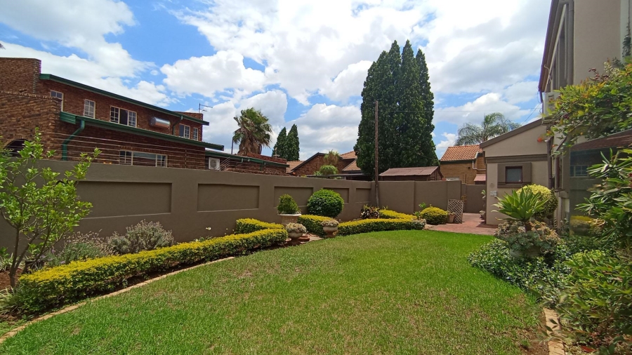 3 Bedroom Property for Sale in Eldoraigne Gauteng