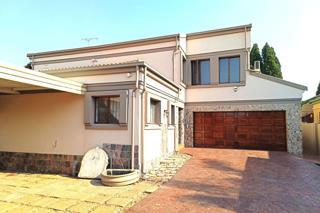 3 Bedroom Property for Sale in Eldoraigne Gauteng