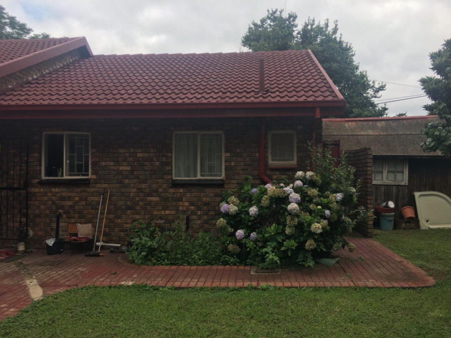 3 Bedroom Property for Sale in Rooihuiskraal Gauteng