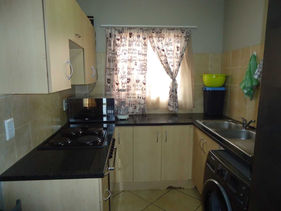 2 Bedroom Property for Sale in Andeon Gauteng