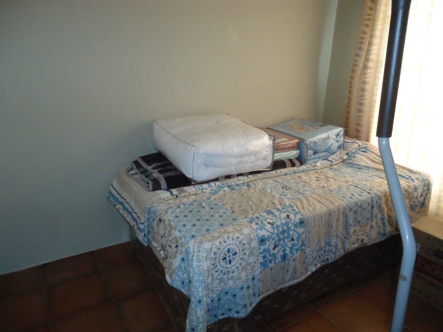 2 Bedroom Property for Sale in Andeon Gauteng