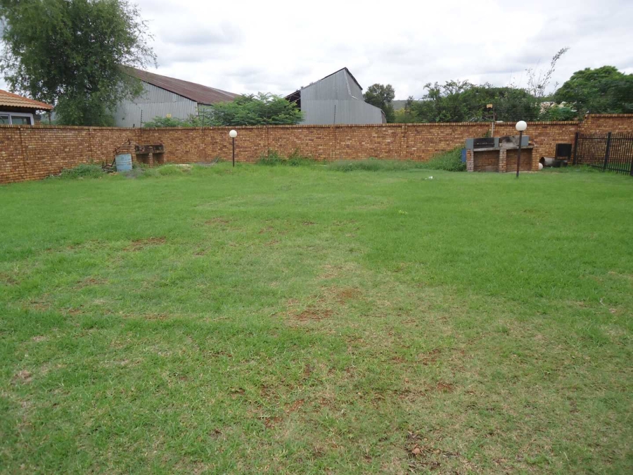 2 Bedroom Property for Sale in Andeon Gauteng