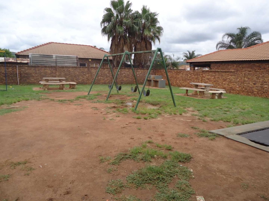 2 Bedroom Property for Sale in Andeon Gauteng