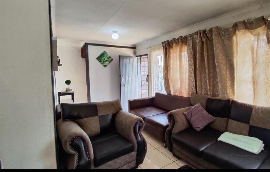 3 Bedroom Property for Sale in Birchleigh North Gauteng