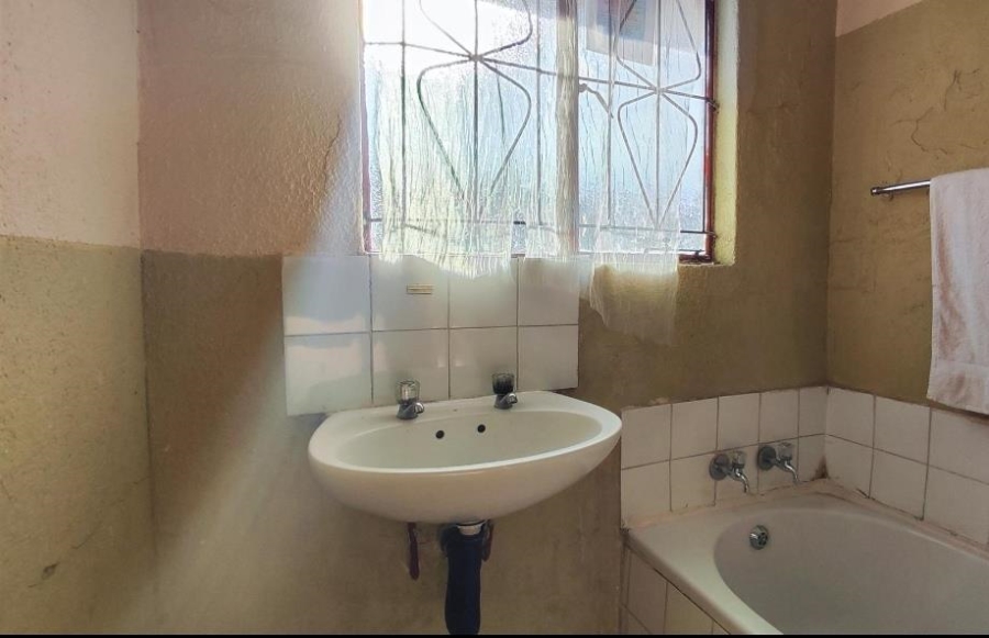 3 Bedroom Property for Sale in Birchleigh North Gauteng