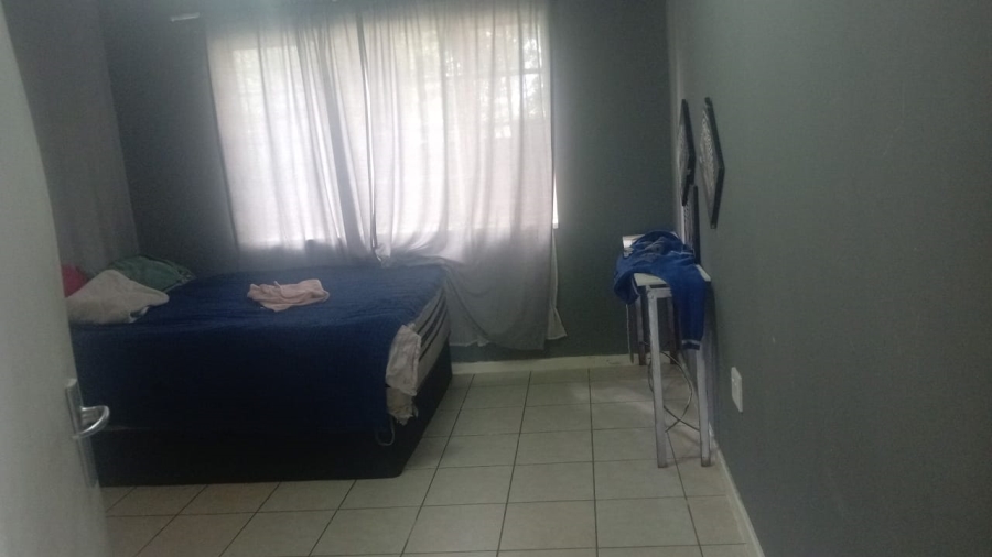 2 Bedroom Property for Sale in Townsview Gauteng