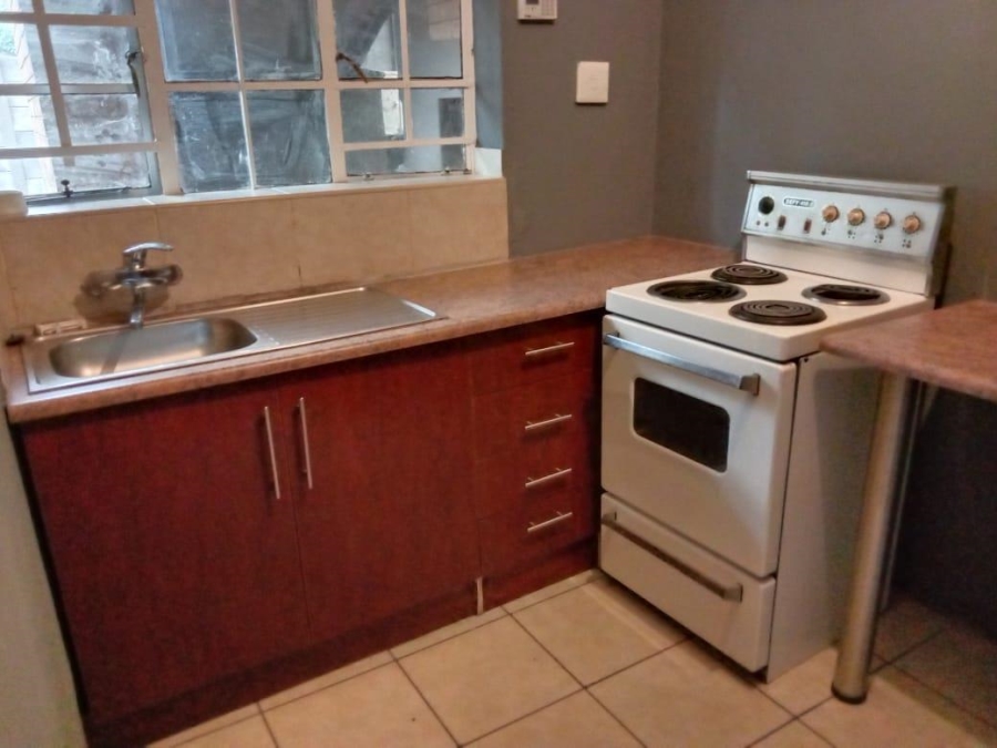 2 Bedroom Property for Sale in Townsview Gauteng