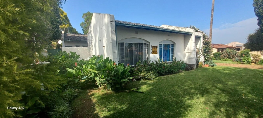 3 Bedroom Property for Sale in Brackendowns Gauteng