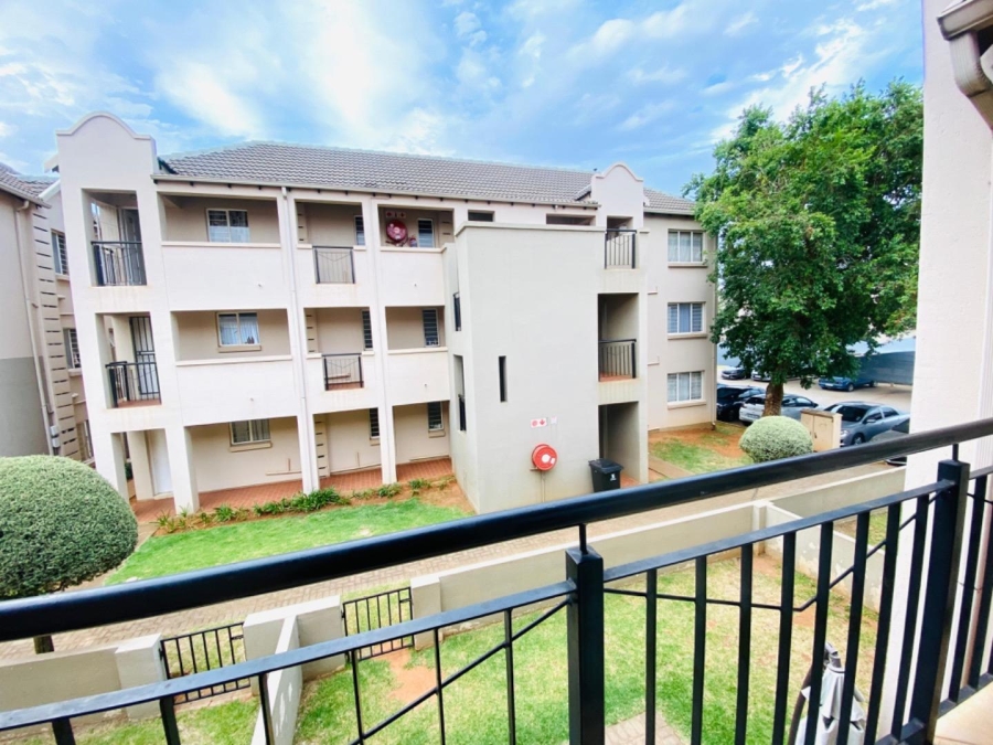 2 Bedroom Property for Sale in Klippoortje Gauteng