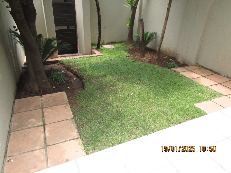 1 Bedroom Property for Sale in Beverley Gauteng