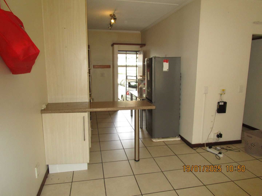 1 Bedroom Property for Sale in Beverley Gauteng