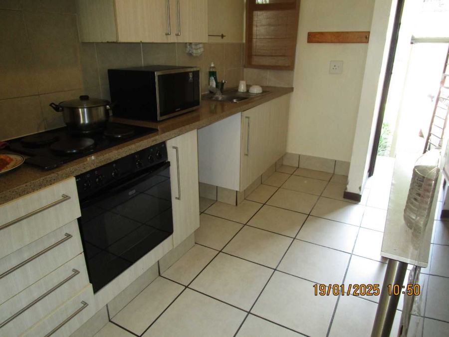 1 Bedroom Property for Sale in Beverley Gauteng