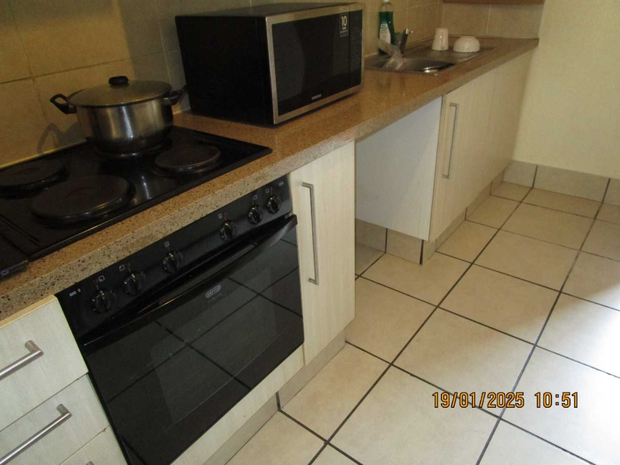 1 Bedroom Property for Sale in Beverley Gauteng