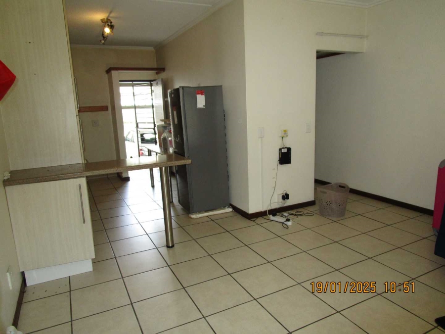 1 Bedroom Property for Sale in Beverley Gauteng