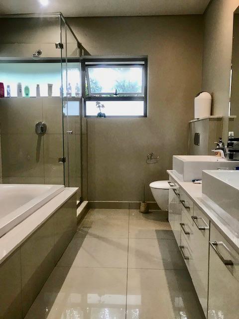 To Let 3 Bedroom Property for Rent in Oaklands Gauteng