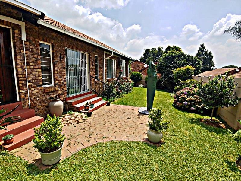 3 Bedroom Property for Sale in Erasmuskloof Gauteng