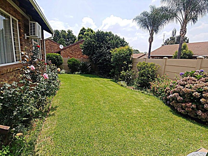 3 Bedroom Property for Sale in Erasmuskloof Gauteng