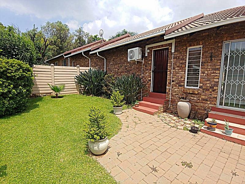 3 Bedroom Property for Sale in Erasmuskloof Gauteng