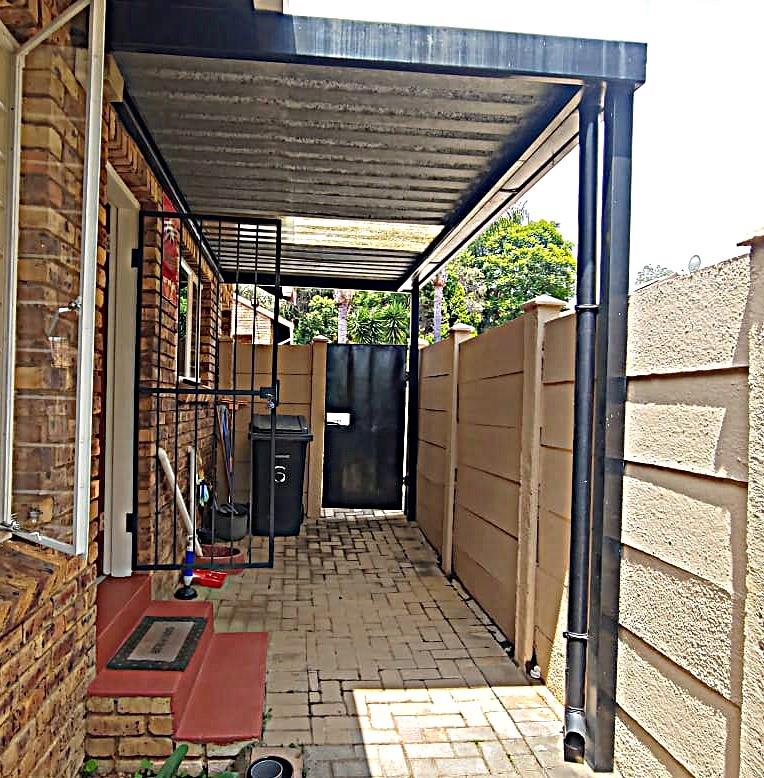 3 Bedroom Property for Sale in Erasmuskloof Gauteng