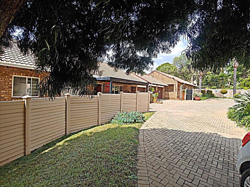 3 Bedroom Property for Sale in Erasmuskloof Gauteng