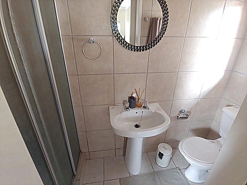 3 Bedroom Property for Sale in Erasmuskloof Gauteng