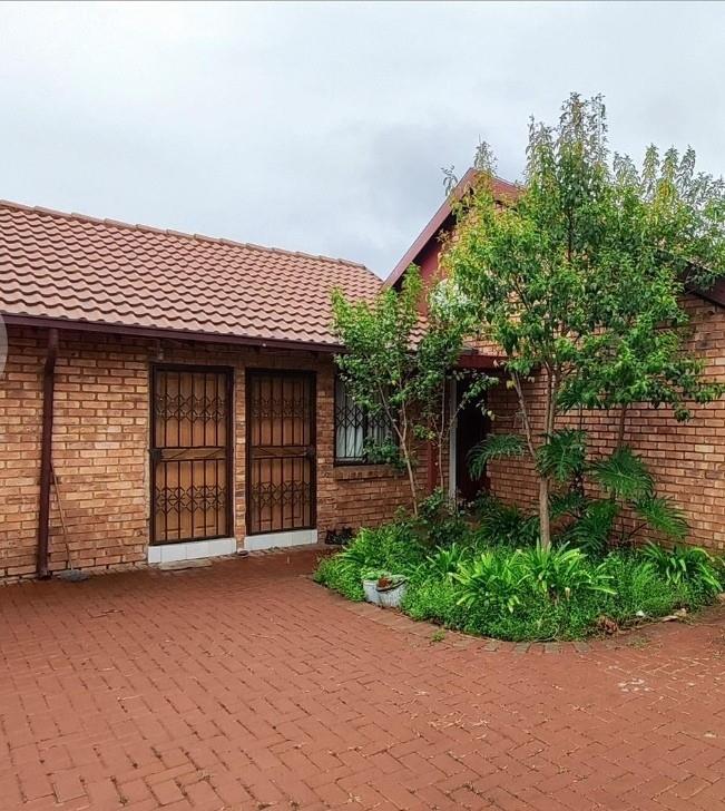 3 Bedroom Property for Sale in Pomona Gauteng