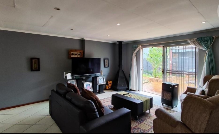 3 Bedroom Property for Sale in Pomona Gauteng