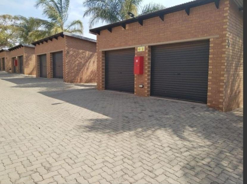 3 Bedroom Property for Sale in Glen Marais Gauteng