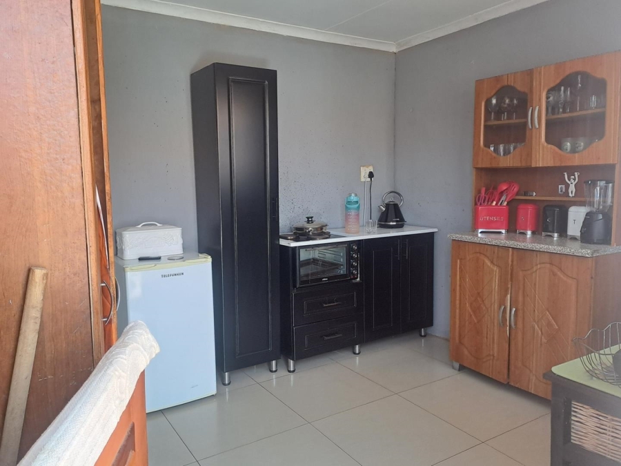 2 Bedroom Property for Sale in Palm Springs Gauteng