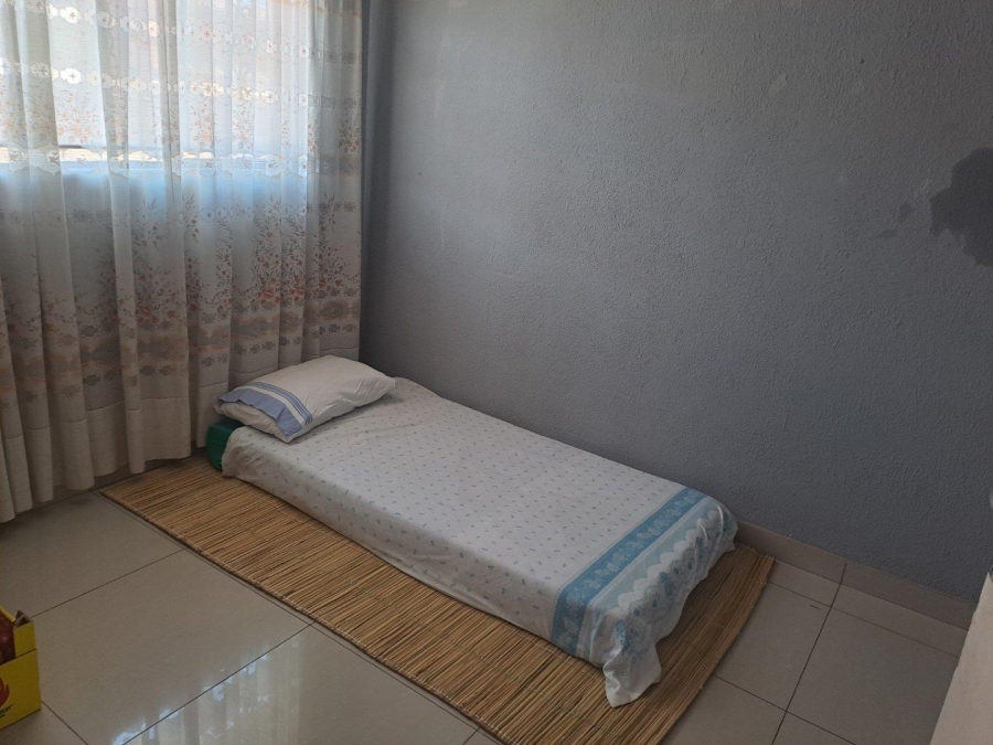 2 Bedroom Property for Sale in Palm Springs Gauteng