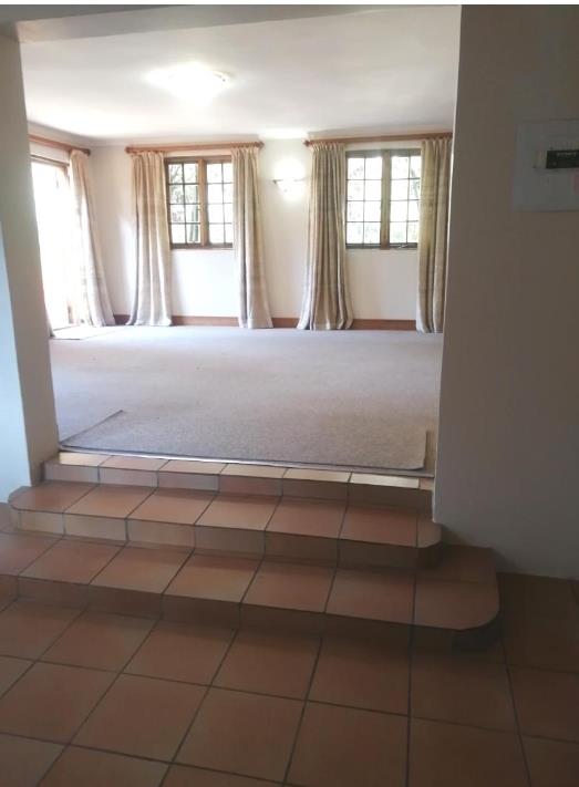 To Let 1 Bedroom Property for Rent in Waverley Gauteng