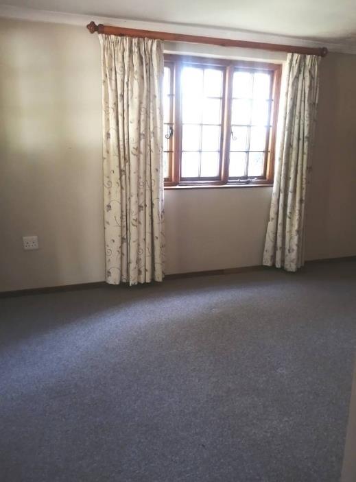 To Let 1 Bedroom Property for Rent in Waverley Gauteng