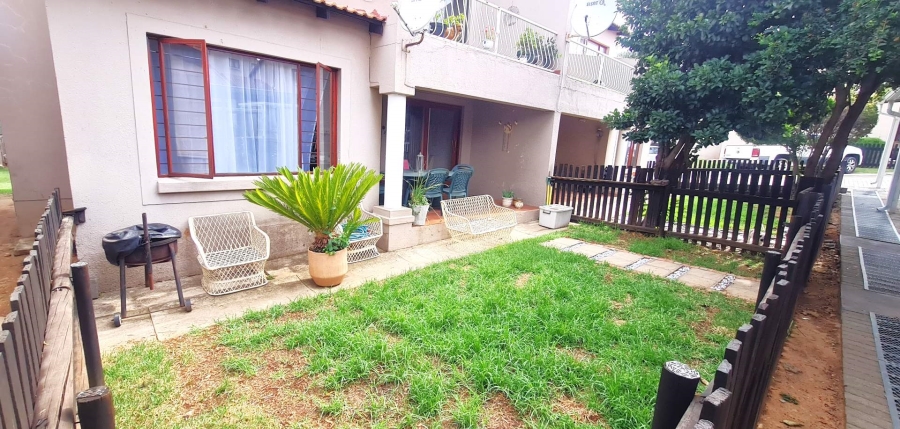 2 Bedroom Property for Sale in Northwold Gauteng