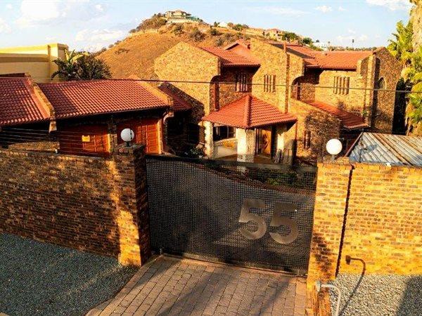 5 Bedroom Property for Sale in Glenvista Gauteng