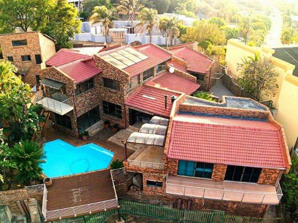 5 Bedroom Property for Sale in Glenvista Gauteng