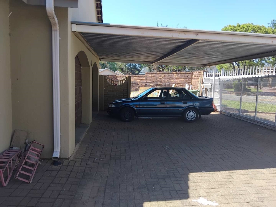 4 Bedroom Property for Sale in Randhart Gauteng