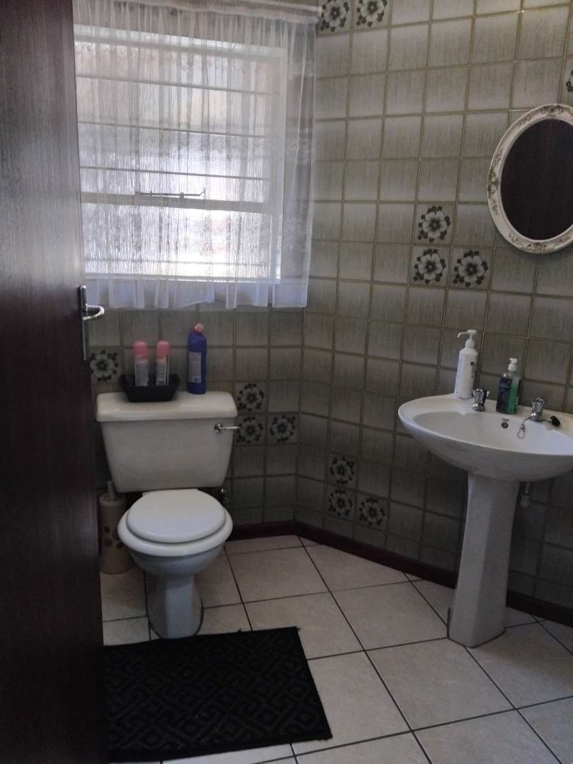 4 Bedroom Property for Sale in Randhart Gauteng