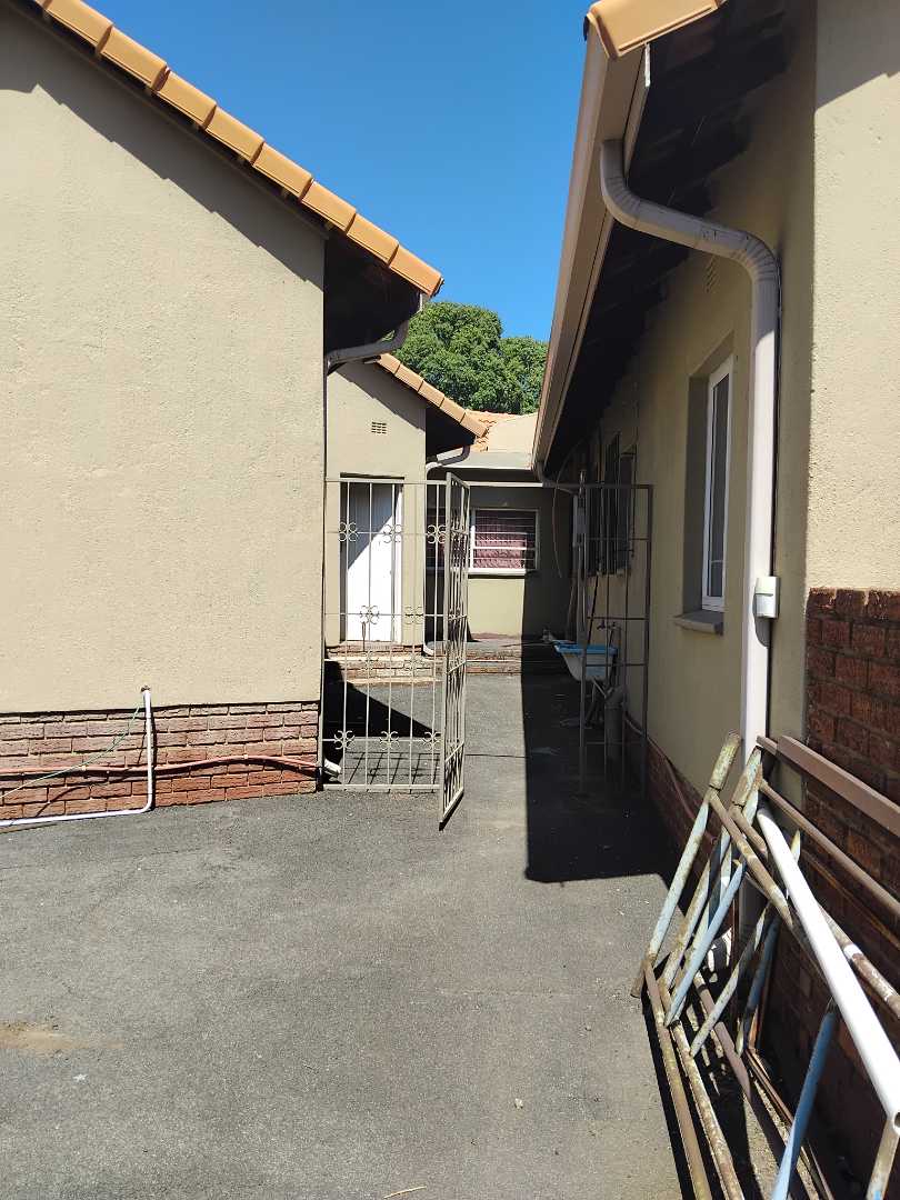 4 Bedroom Property for Sale in Randhart Gauteng