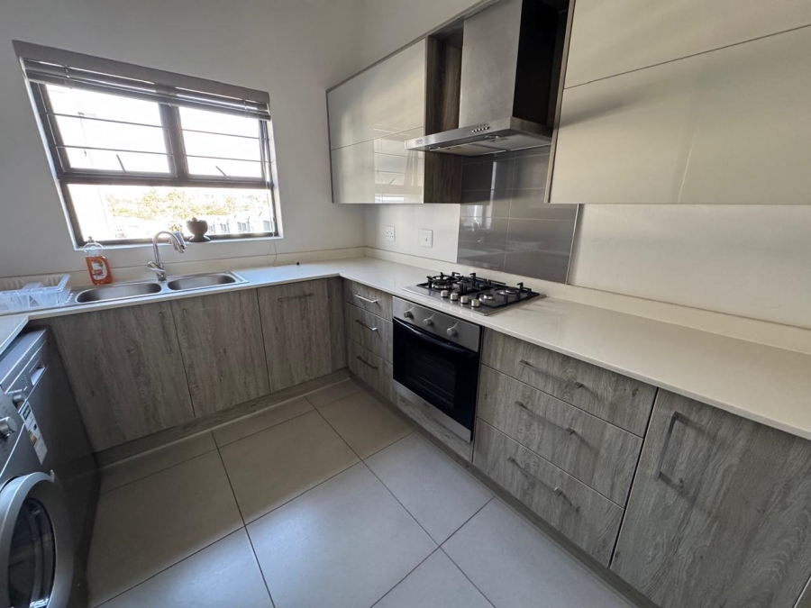 To Let 2 Bedroom Property for Rent in Broadacres Gauteng