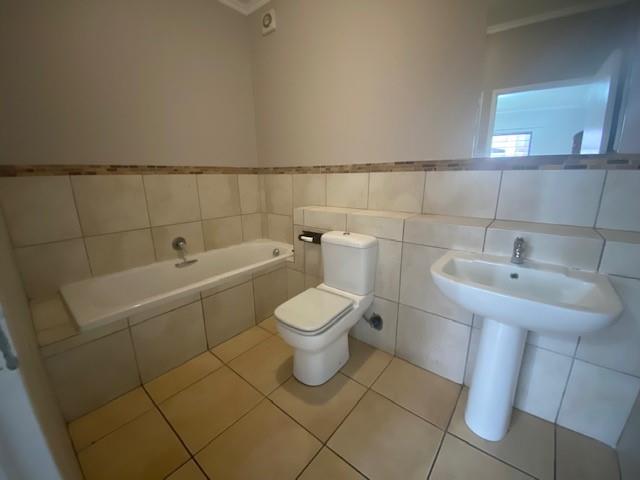 To Let 2 Bedroom Property for Rent in Sunninghill Gauteng