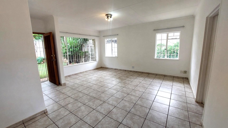 To Let 2 Bedroom Property for Rent in Craighall Park Gauteng